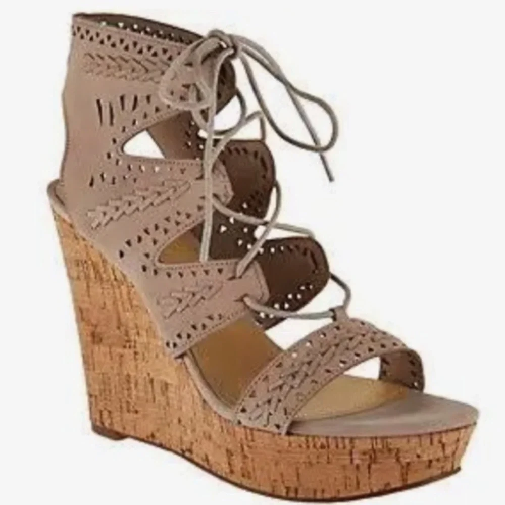Marc Fisher Hosana Wedge Gladiator Sandals Taupe Leather Lace-Up Platform 10M